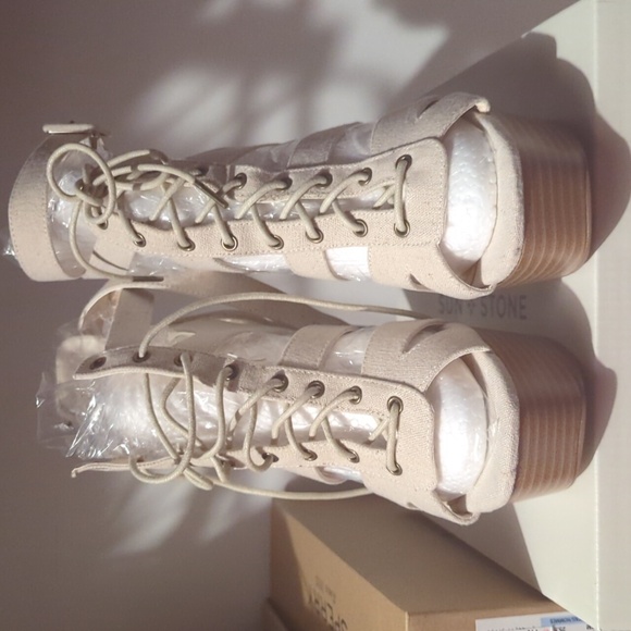 Shoes - Picture 3 of 6